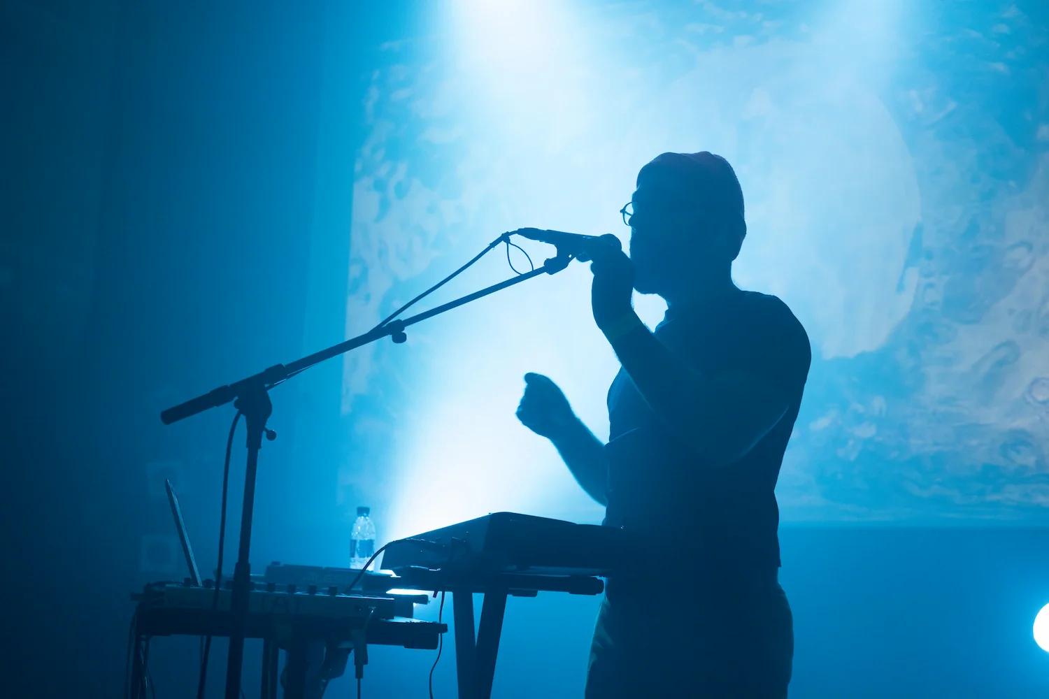 Live session performance photo 2