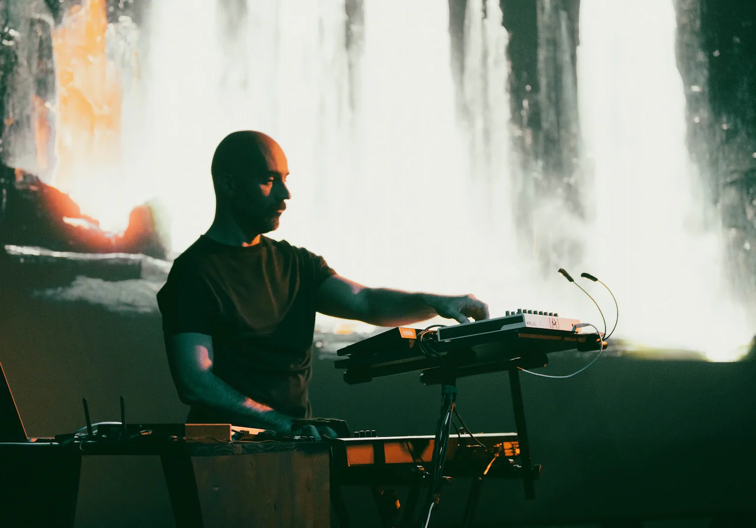 Live session performance photo 8